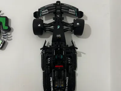 LE.GO F1 1:8 Car Wall Hanger