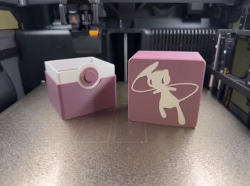 Soporte: Pokemon Top Loader Holder - Mew — vista de referencia 2