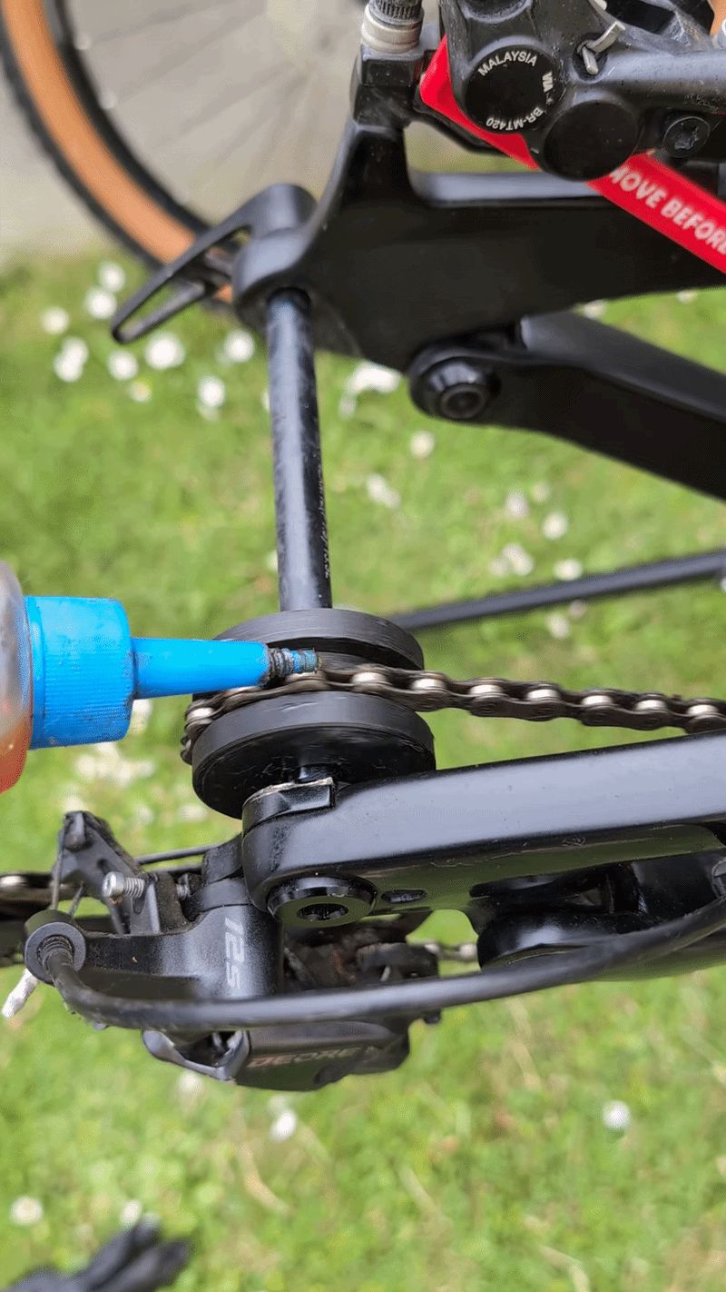 Outil d’entretien de chaîne pour vélo