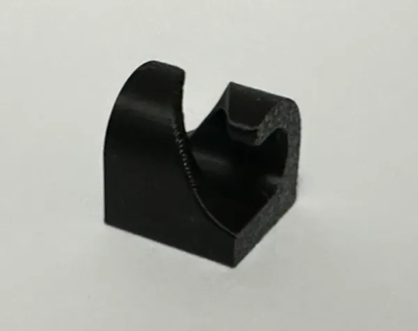 Support de câble USB magnétique