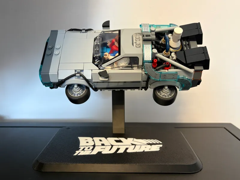 Back to the Future (77256) Delorean Display Stand