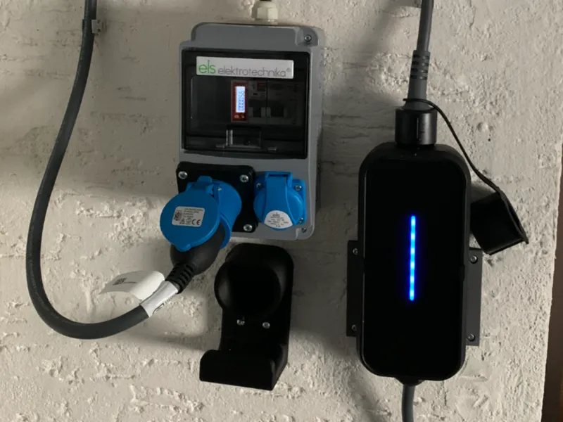 Halterung BMW Flexible Fast Charger 2.0 Wallbox I3