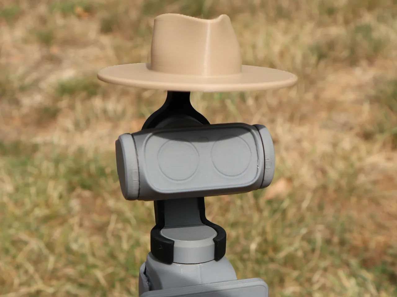 Sun Shade for Luna Ultra view 2