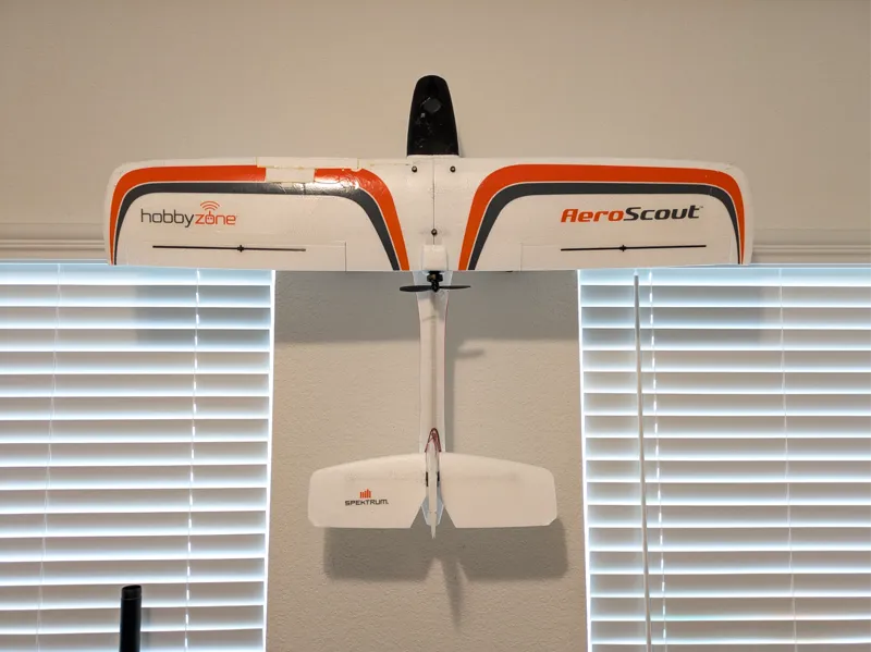 Hobbyzone Aeroscout 1.1m Display Wall Mount