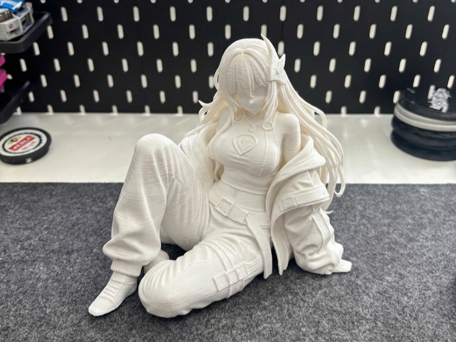 Streetwear Cyber Girl | Detailed Anime Statue
