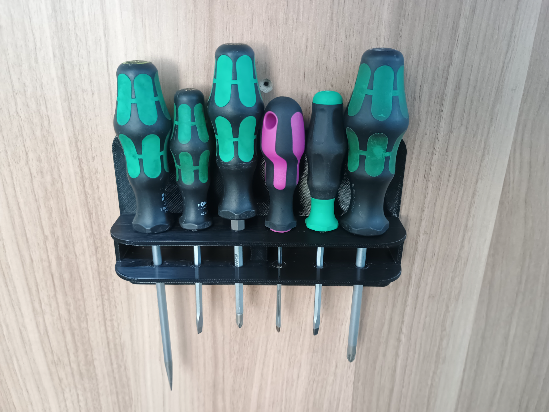 Wall-mount Screwdriver holder