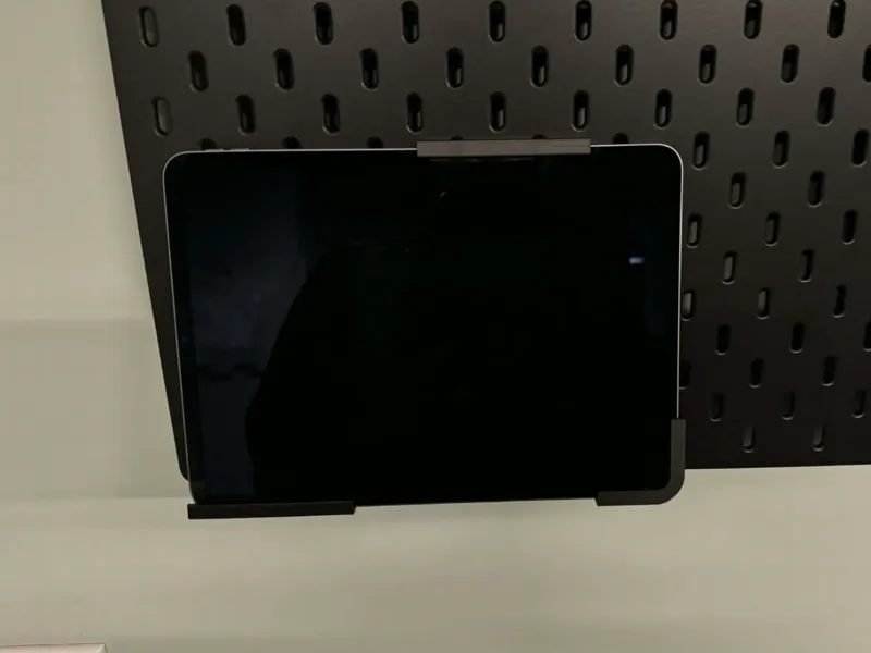 10° iPad Pro IKEA Skadis Mount (3rd gen, 11 inch)