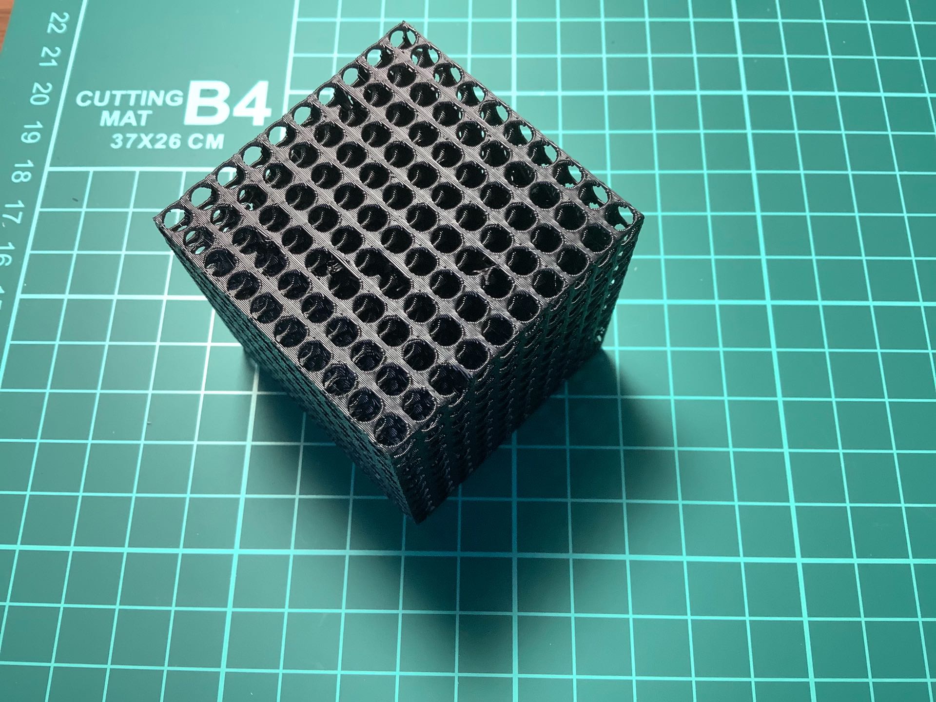 Miniatura 4 do modelo 3D Infinity Grid Cube – Optical Illusion Cube Series