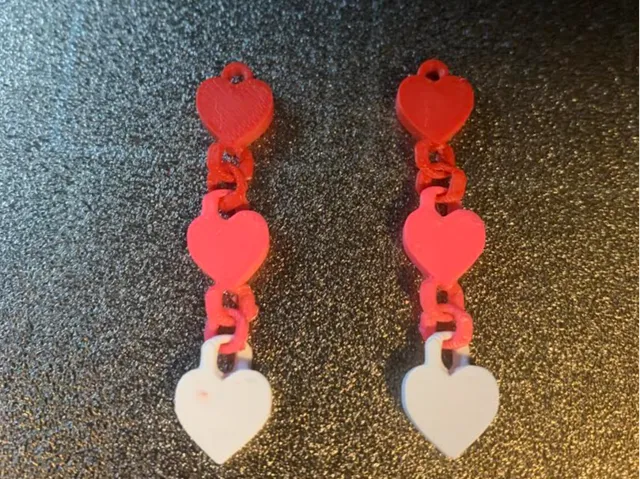Dangling Hearts Earring