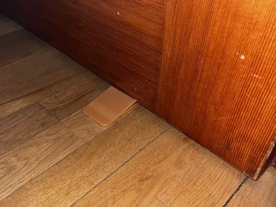 click-on doorstop