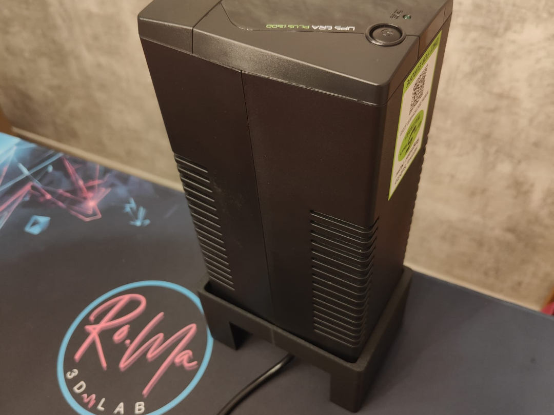 Supporto verticale UPS ERA PLUS 1500 TECNOWARE
