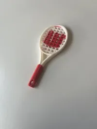 2 Colours, (chords white and whole body 1 colour)