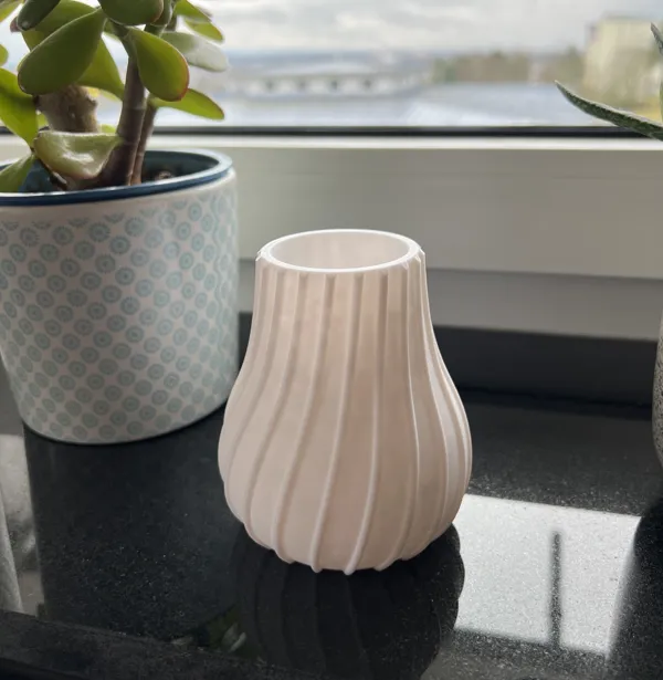 Vase en spirale