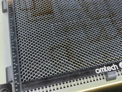 Omtech 50W Turbo-535 Honeycomb Holder