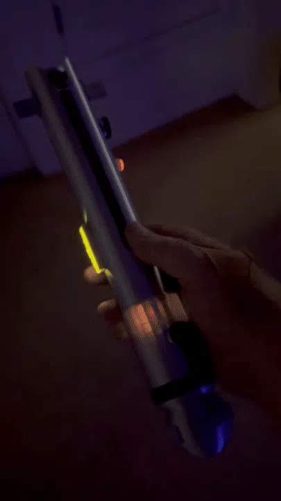 Modelo para impresión 3D: Ahsoka Tano's clone wars light saber — referencia de MakerWorld