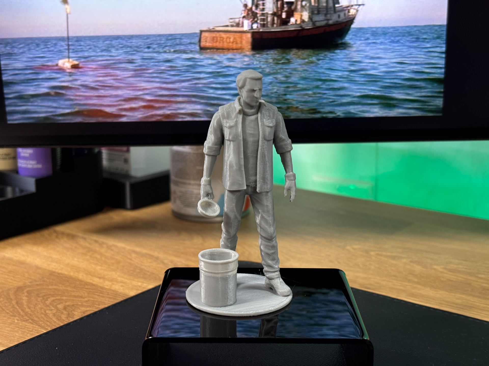 Police Chumming Scene Figure