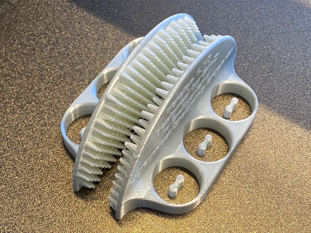 Purrfect Grooming Brush - easy to print & strong view 4