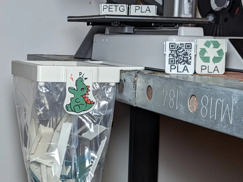 Purge Dinosaur Bin - Reusing Filament Packaging