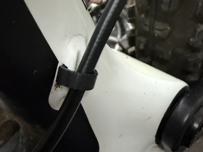 YT Jeffsy Cable Clips