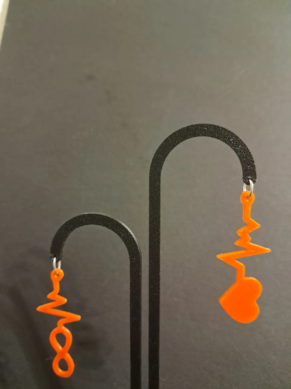 earrings view 2