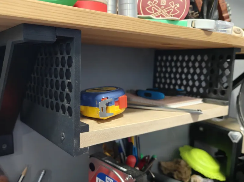 Undershelf Shelf Bracket  for 18mm