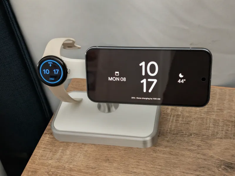 Adjustable fit magsafe/qi2 phone and watch charger