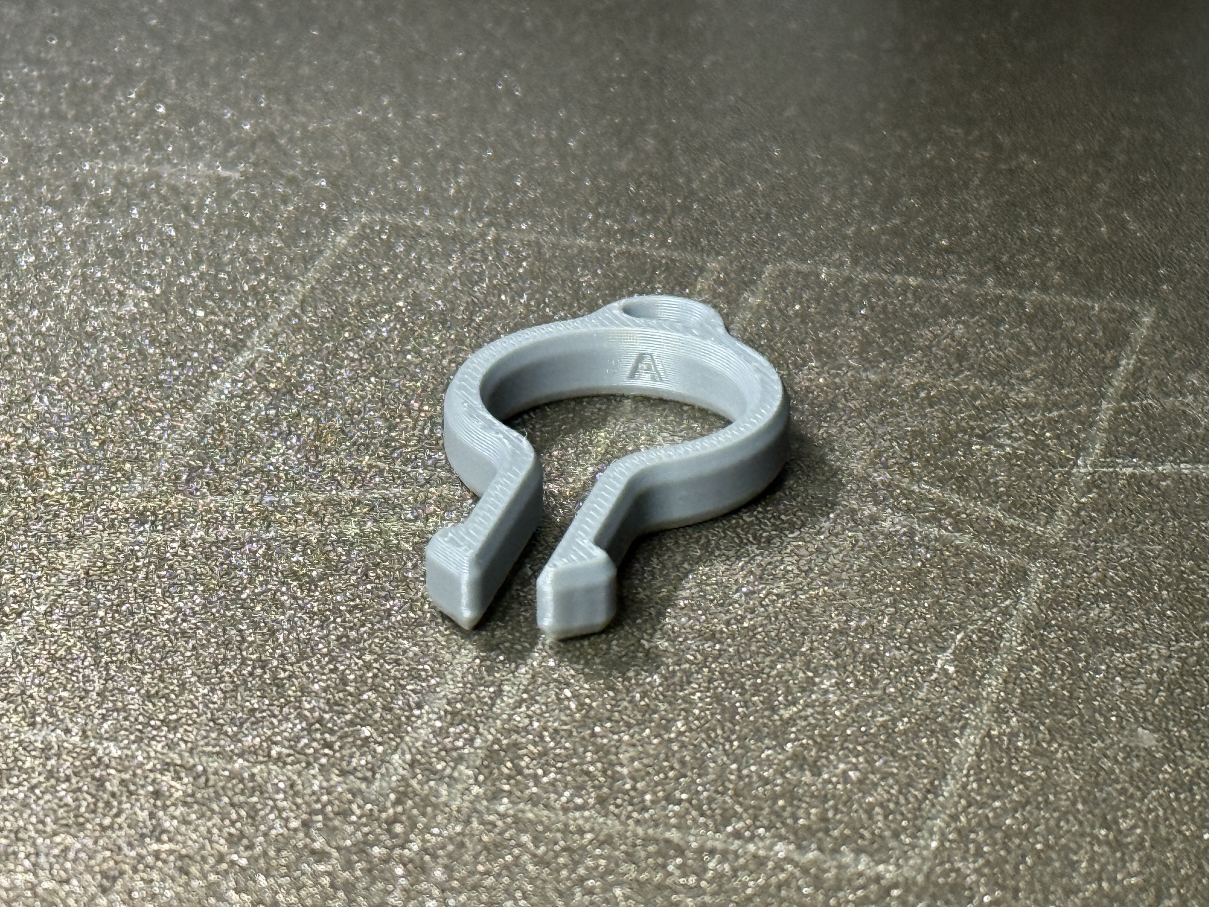Miniatura 1 do modelo 3D Thread Protector Clip