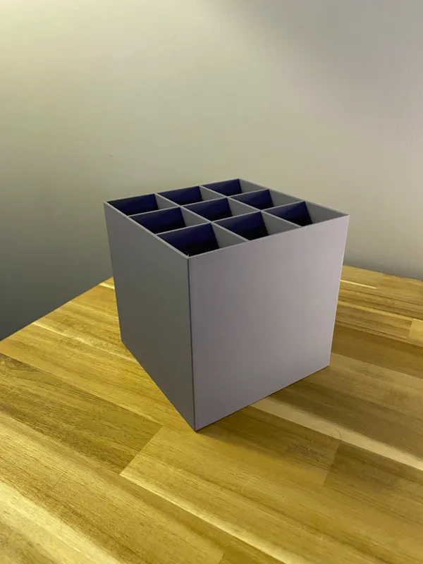 Boîte de rangement verticale pour câbles