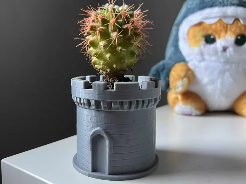 Middle Ages plant pot 