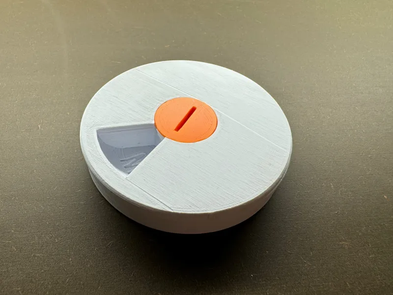 Mini pill weekly box