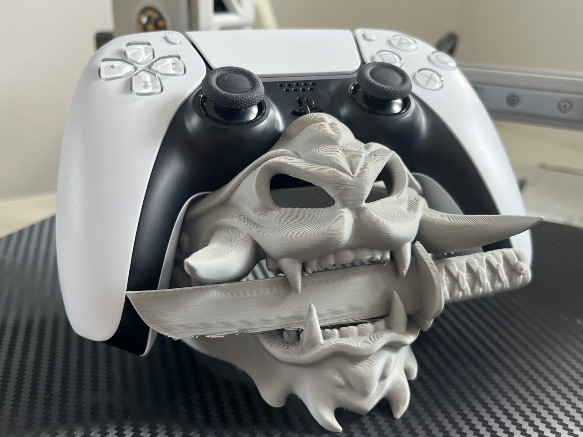 Oni Mask- PS5- controller holder 