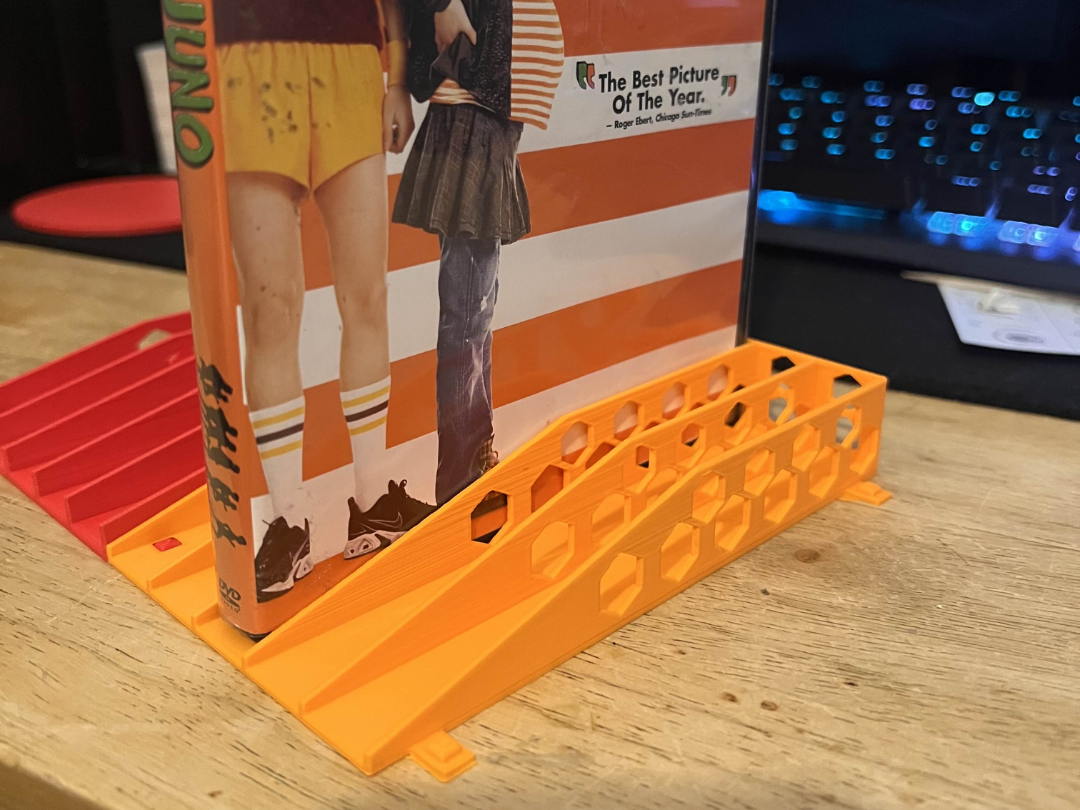 Lightweight DVD Holder (40g and Interlocking)