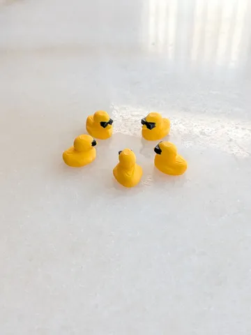 Modelo para impresión 3D: Small Tiny Mini Micro Cool Ducks — vista de referencia 3