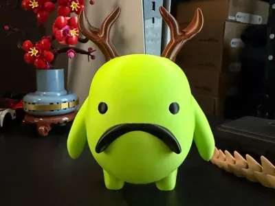 Moustache Crature (with round booty)