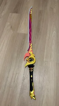 Fully colored set with correct hilt