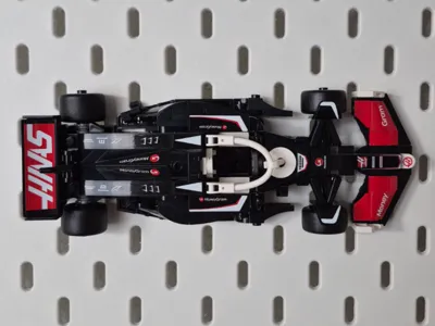 F1 Haas Holder