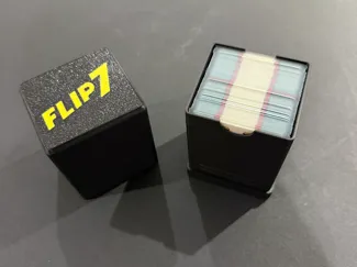 Flip 7 Sleeved Deck Box