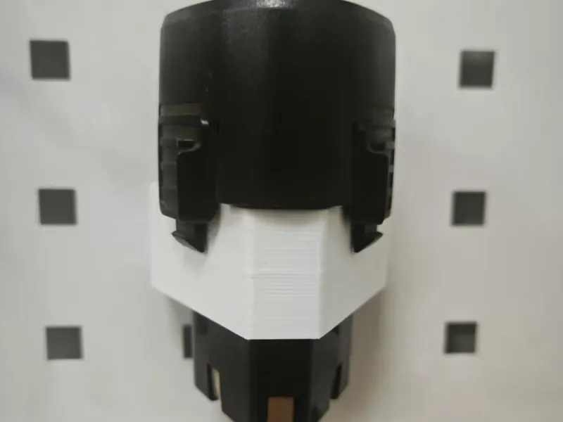 方孔洞洞板12V电池挂架