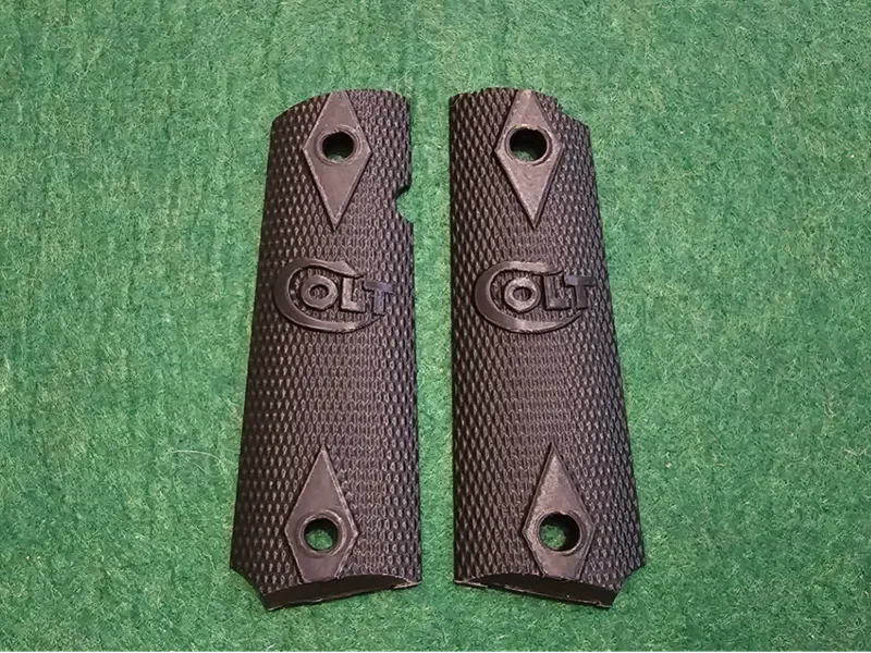 Plaquettes Colt 1911 KWC - Diamant / Logo