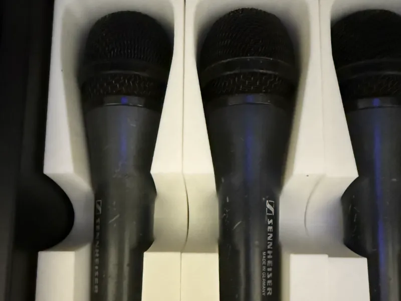 Sennheiser e835 Microphone Holder