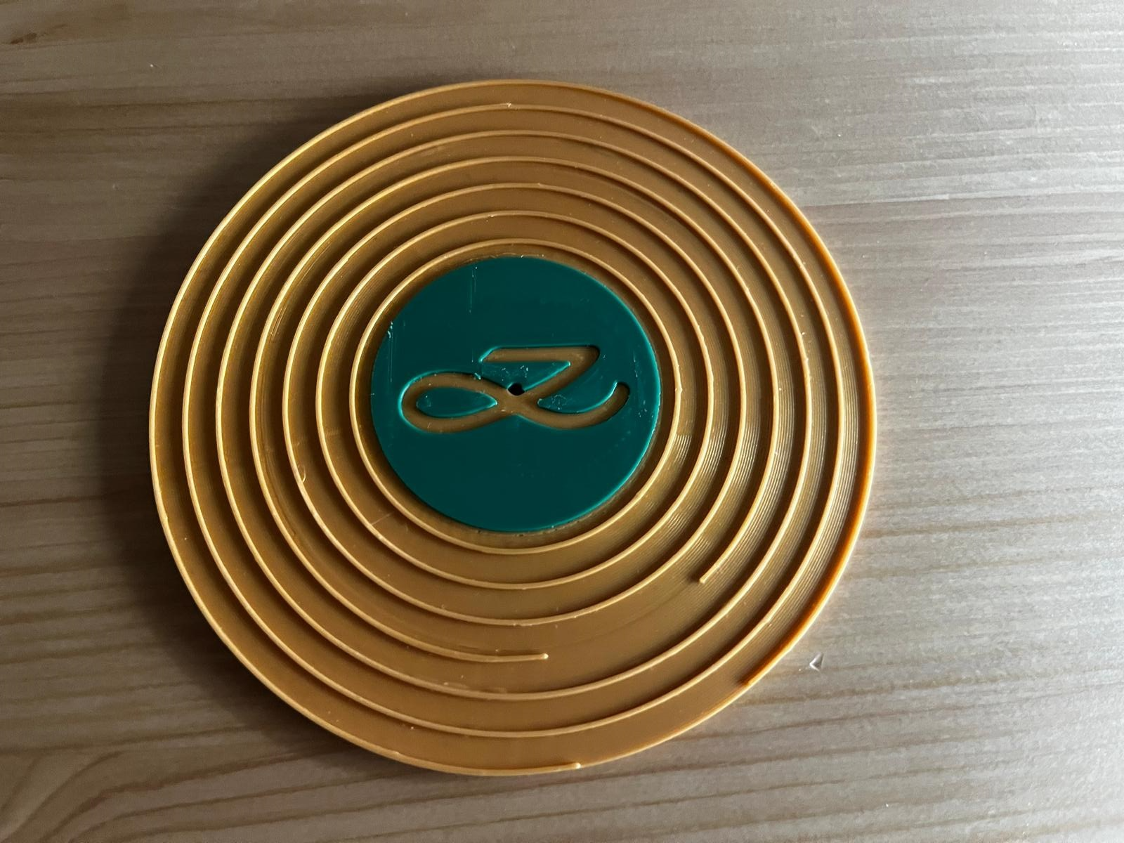 Posavasos estilo vinilo — Edición Golden JK