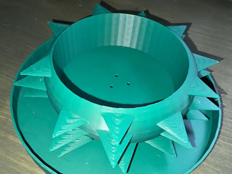 Spiky planter