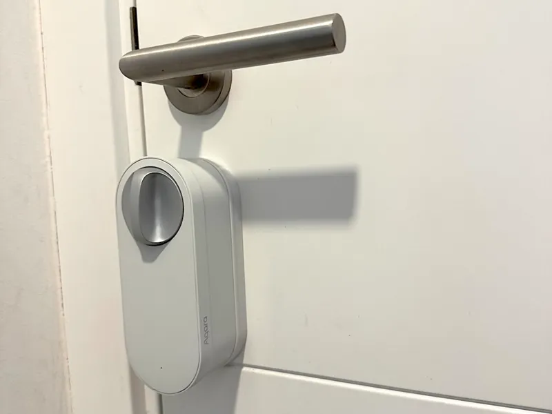 Aqara u200 low-profile customizable spacer