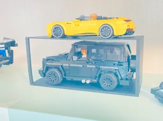 car stander