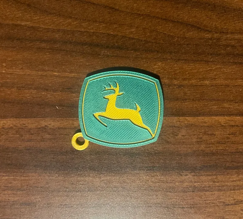 John Deere keychain (new style logo)