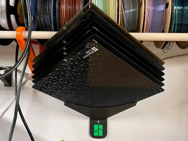 Wall Mount Holder for 6 Build Plates