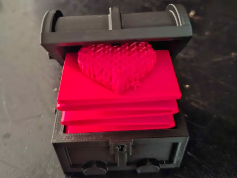 Jack in the Box pop up Heart Chest