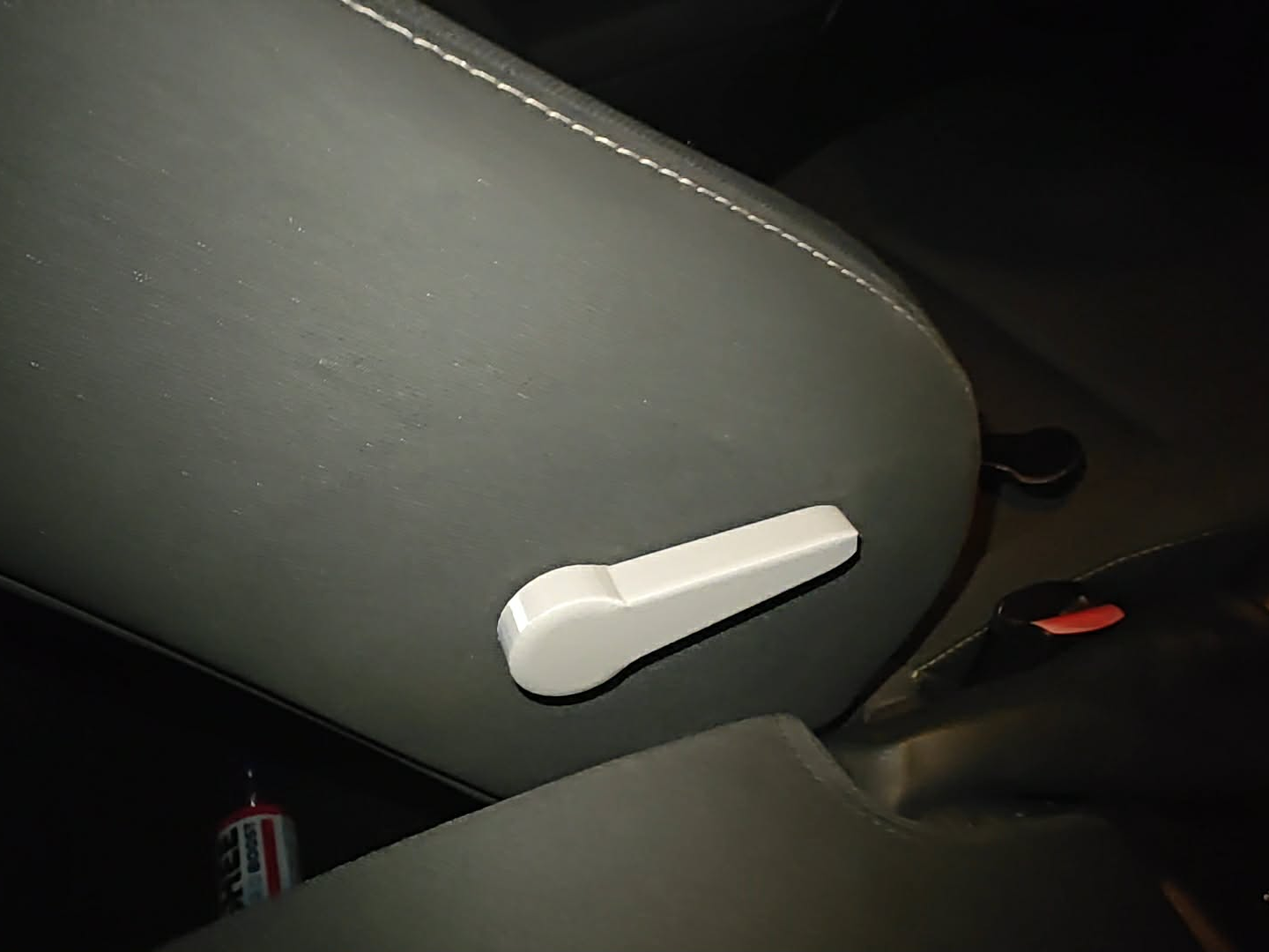 Lumbar adjustment handle Renault Megane 3