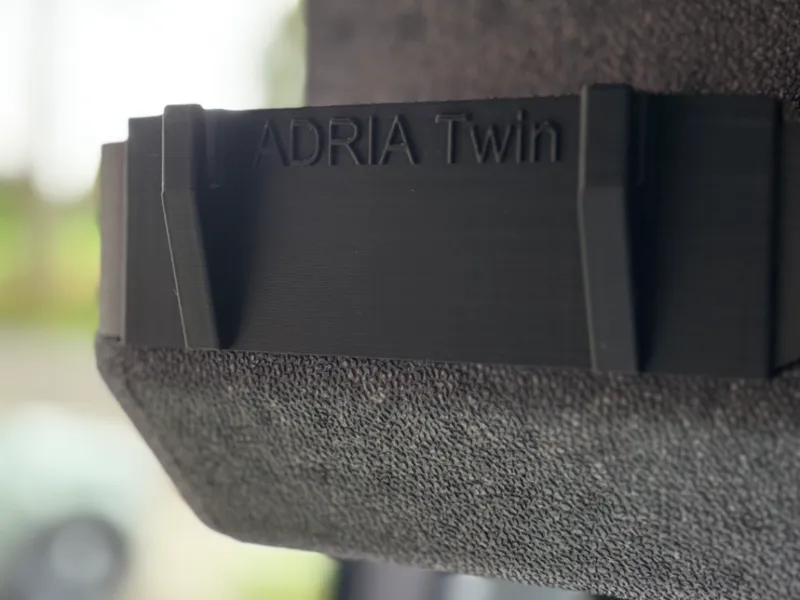 Adria Twin Hook