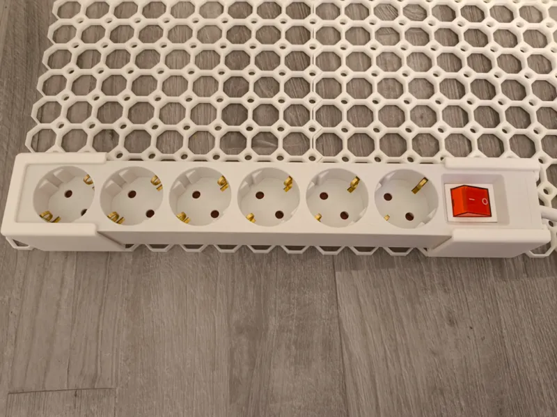 Obi 47x41 / 50x40 Power Strip Underware Multiboard